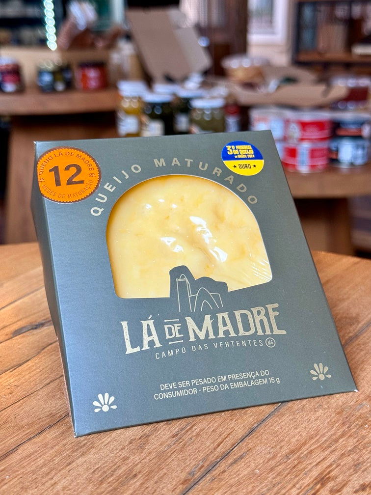 Queijo Lá de Madre 12 Meses de Maturação - Fazenda Santa Mônica