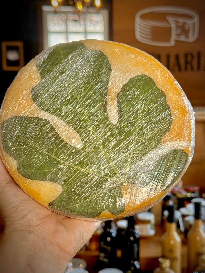 Queijo Minas Artesanal Nonna Rosa -  Folha de Figo - Edição Especial